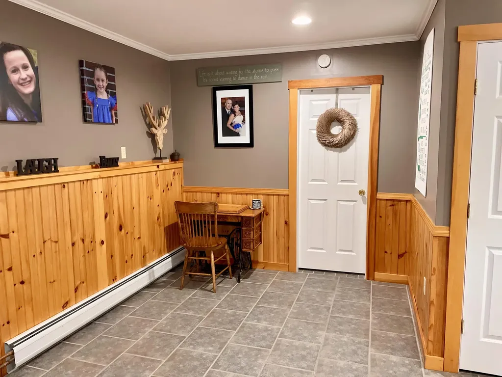 17 Rainbow Way Greenville ME 04441