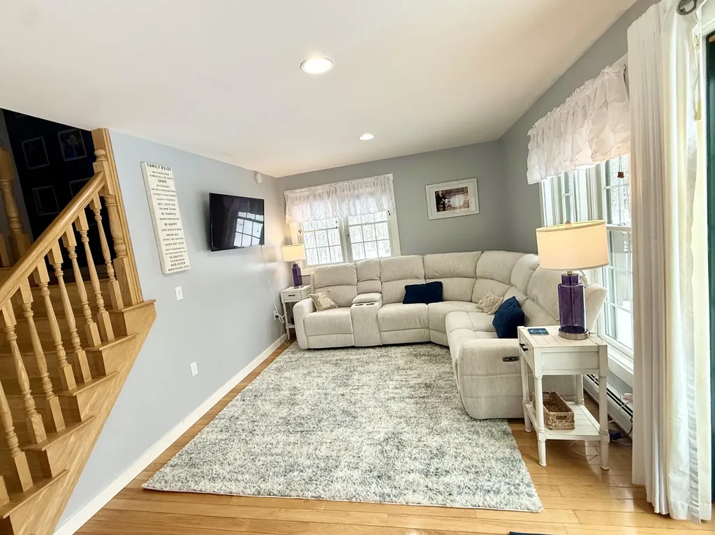 17 Rainbow Way Greenville ME 04441