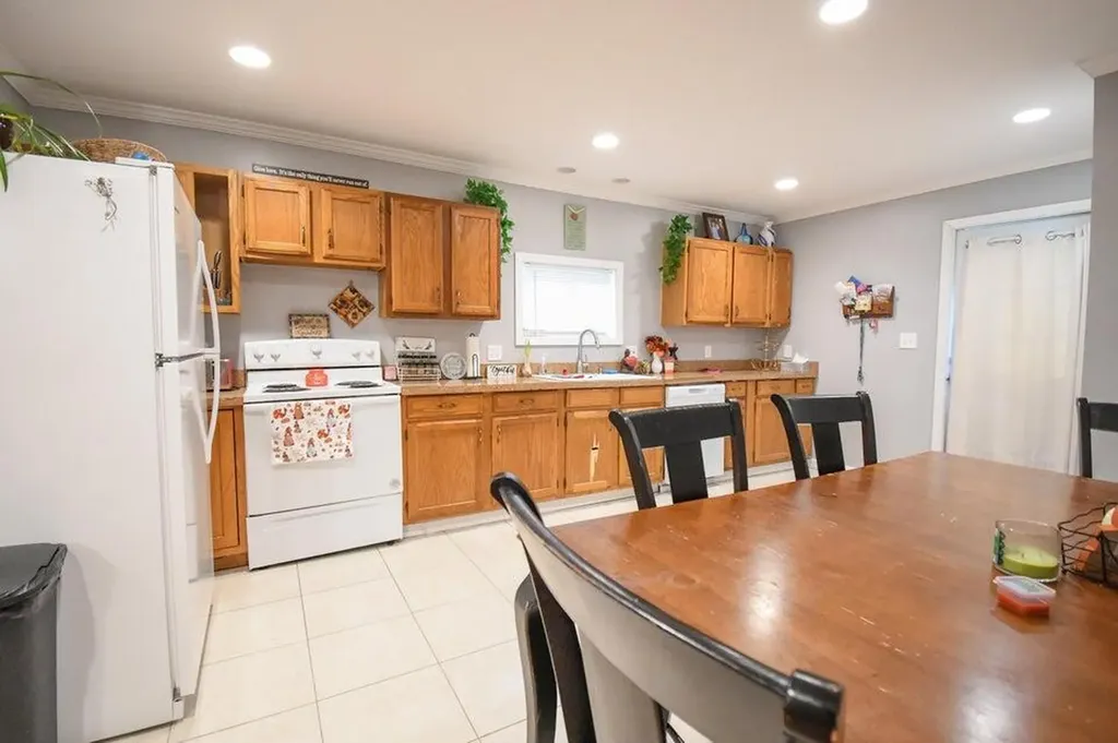 22 Water Street Waterville ME 04901