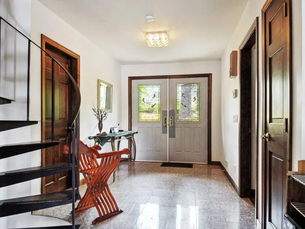 60 Abena Shore Belgrade ME 04917