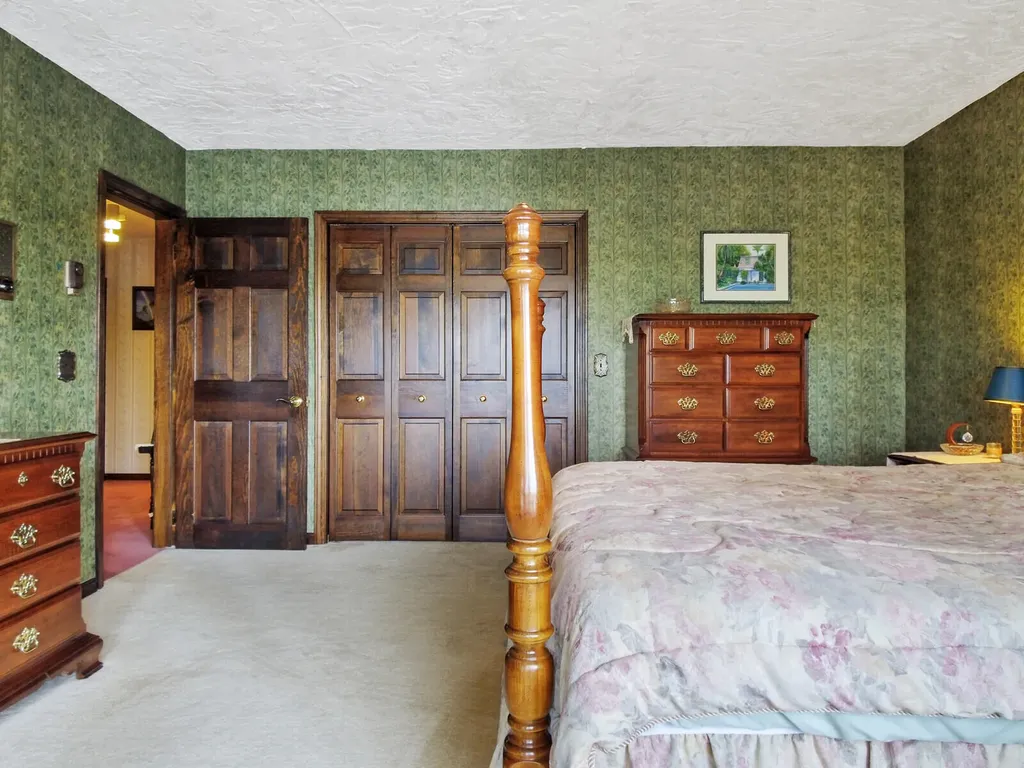 60 Abena Shore Belgrade ME 04917