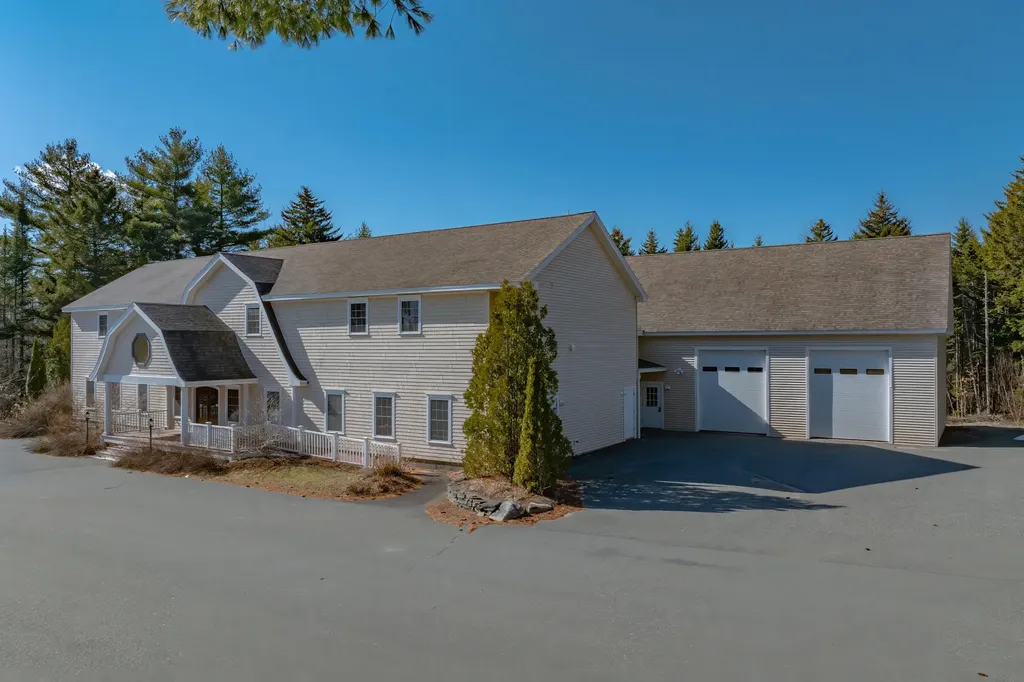 87 Bar Harbor Road Trenton ME 04605