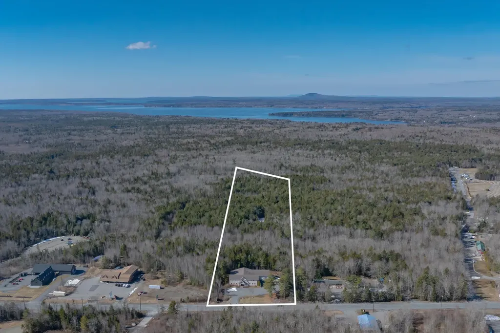 87 Bar Harbor Road Trenton ME 04605