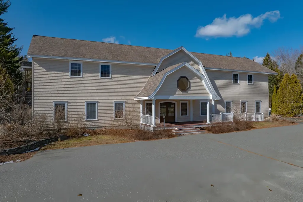87 Bar Harbor Road Trenton ME 04605