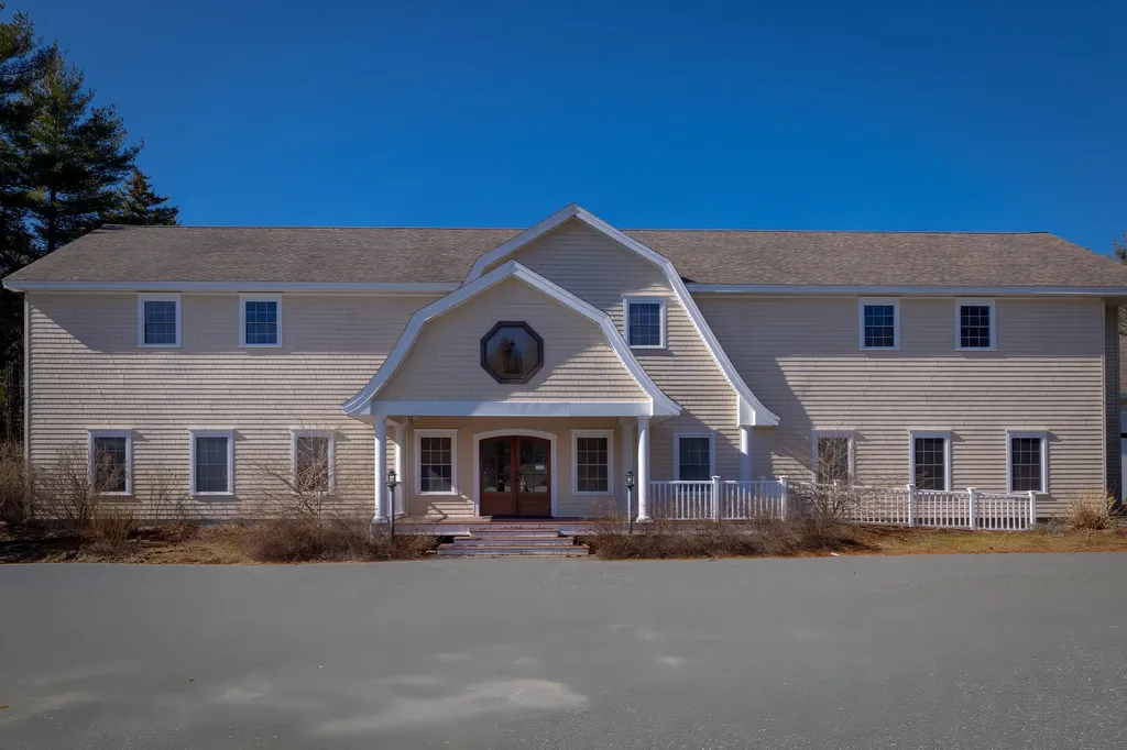 87 Bar Harbor Road Trenton ME 04605