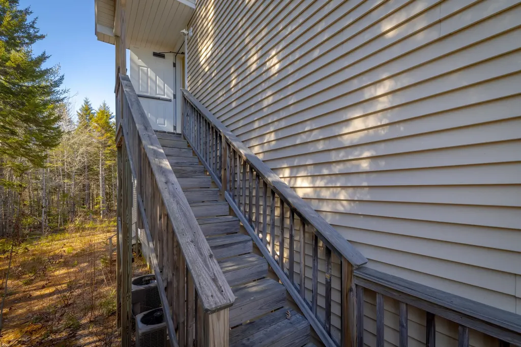87 Bar Harbor Road Trenton ME 04605