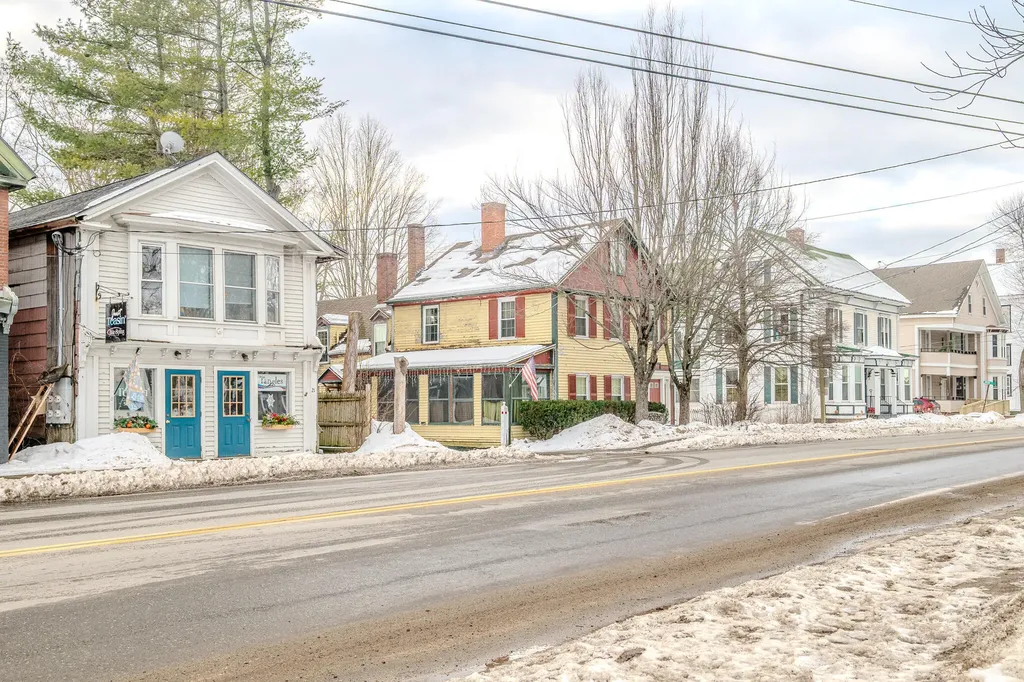 19 Main Street Dixfield ME 04224