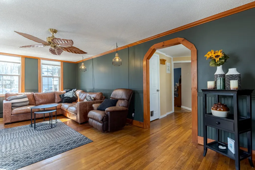8 Park Avenue Saco ME 04072