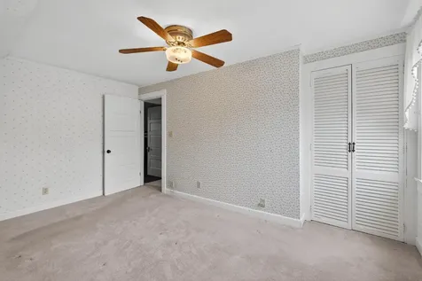 13 Grove Avenue Sanford ME 04073