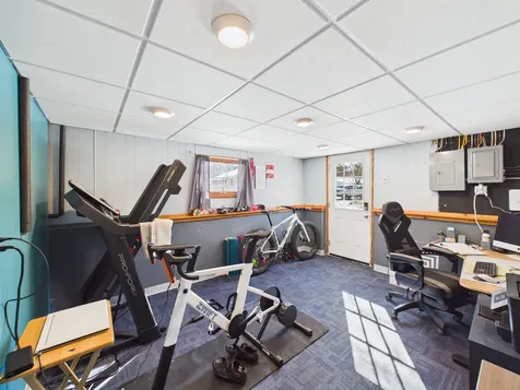 18 Booker Street Thomaston ME 04861