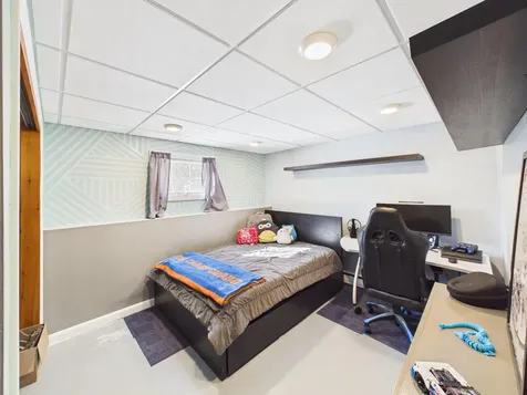 18 Booker Street Thomaston ME 04861