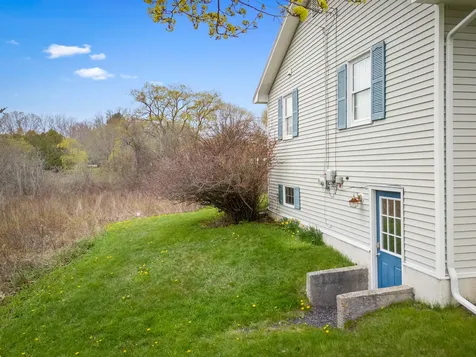 18 Booker Street Thomaston ME 04861