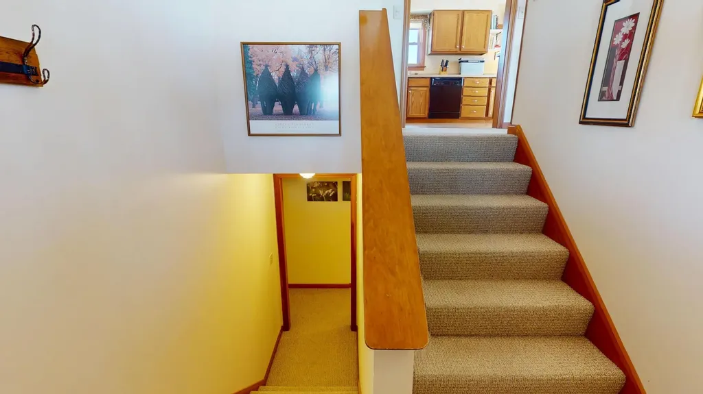 1013 Sunset Avenue Glenburn ME 04401