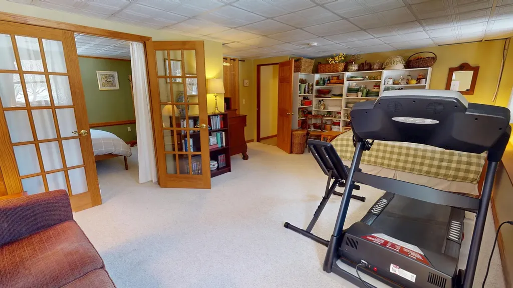 1013 Sunset Avenue Glenburn ME 04401
