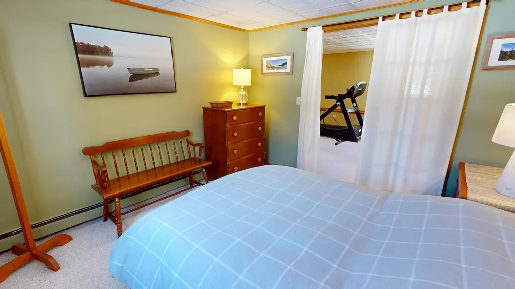 1013 Sunset Avenue Glenburn ME 04401