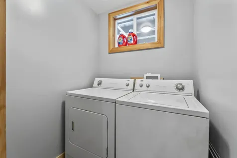 61 Roy Avenue Auburn ME 04210