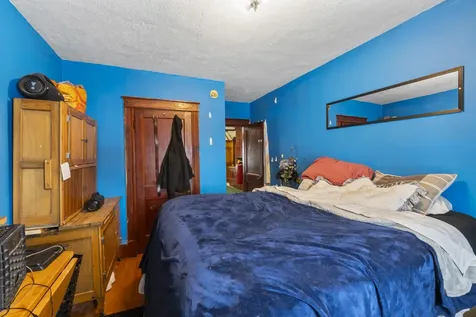 61 Roy Avenue Auburn ME 04210