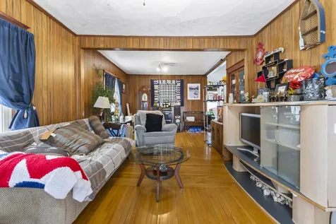 61 Roy Avenue Auburn ME 04210