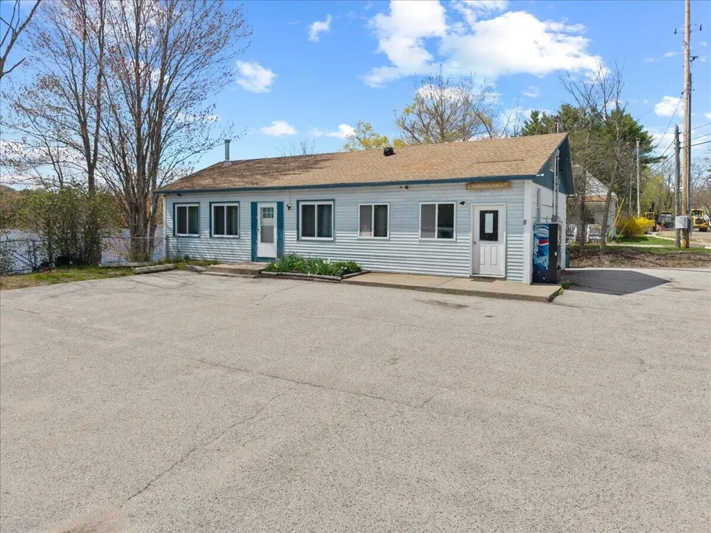 8 Emery Corner Road Limerick ME 04048