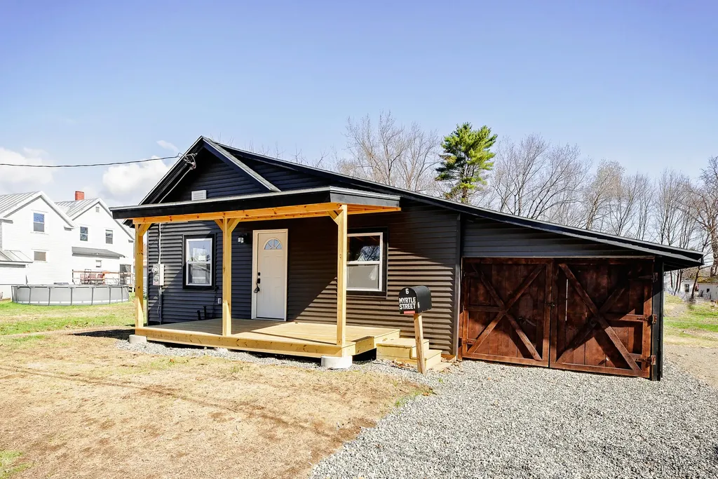 6 Myrtle Street Madison ME 04950