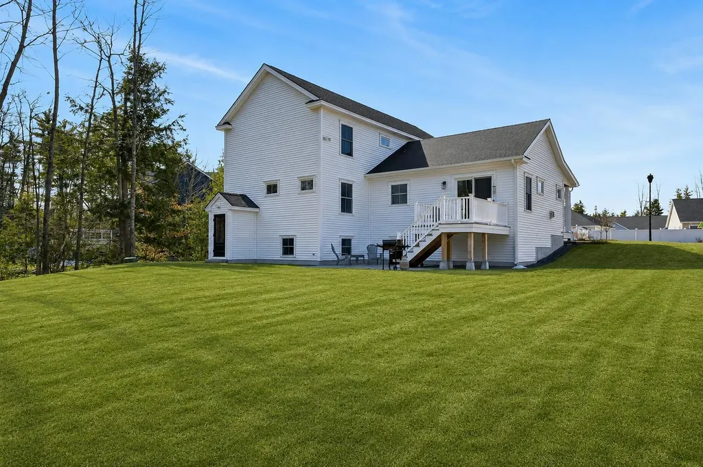10 Lodge Drive Saco ME 04072