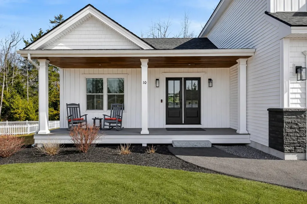10 Lodge Drive Saco ME 04072
