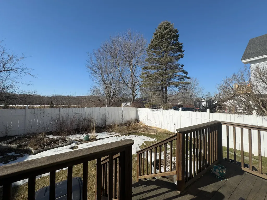348 Broadway Rockland ME 04841