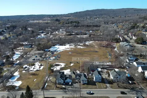 348 Broadway Rockland ME 04841