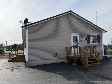 843 & 839 U.s. 1 Route Jonesboro ME 04648
