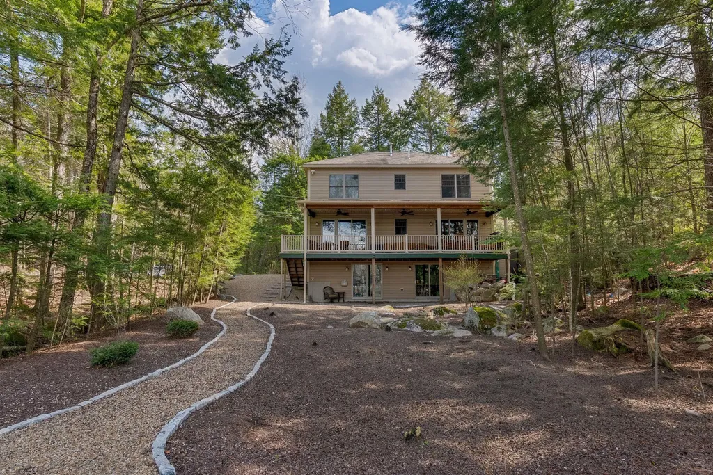 36 Whittemore Cove Road Raymond ME 04071