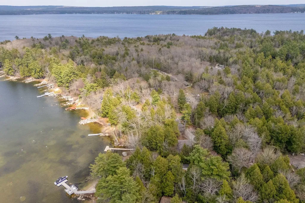 36 Whittemore Cove Road Raymond ME 04071