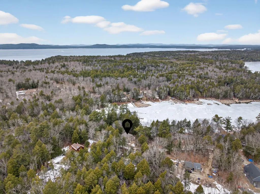 36 Whittemore Cove Road Raymond ME 04071