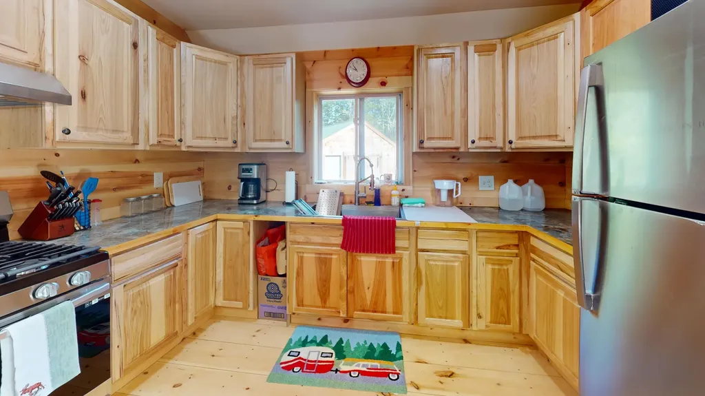 73 Homestead Drive Lakeville ME 04487