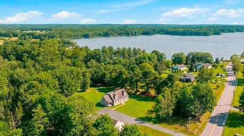 371 Maquoit Road Brunswick ME 04011