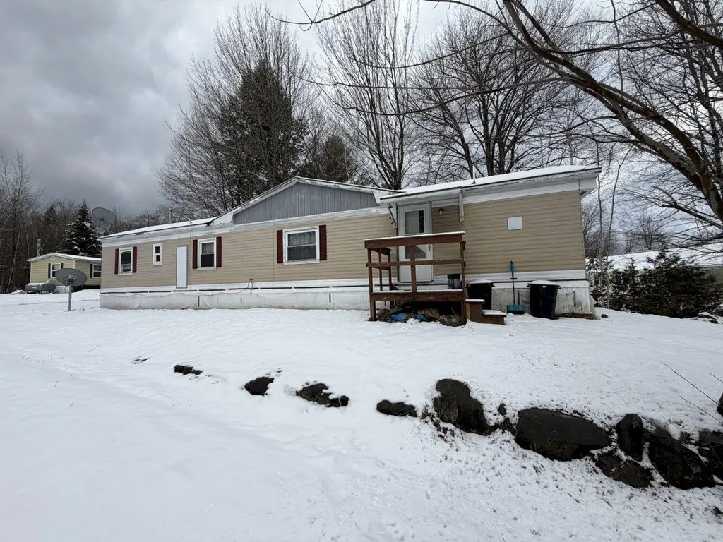 76 U.s. 2 West Route Wilton ME 04294