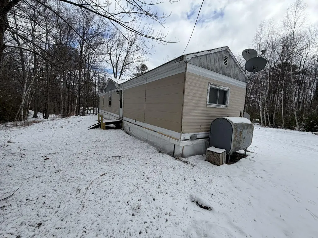 76 U.s. 2 West Route Wilton ME 04294