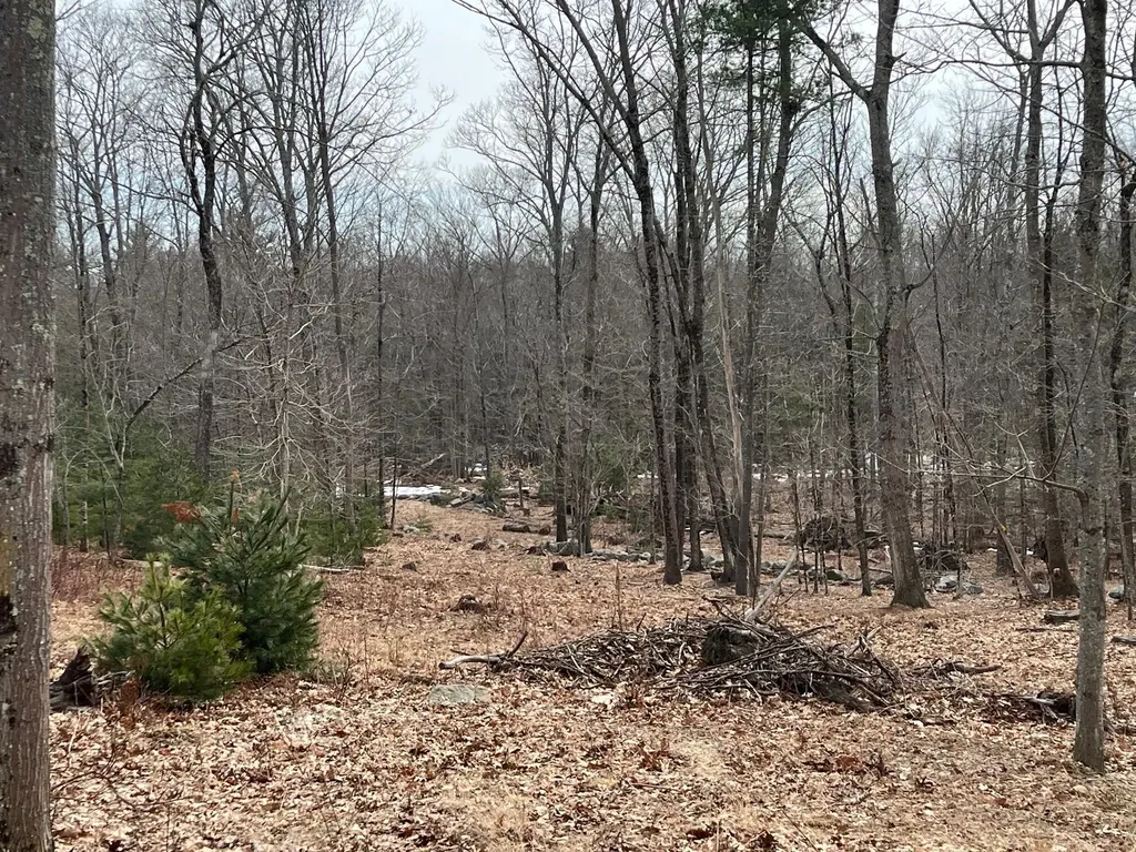 22 Turkeytail Lane Kittery ME 03904