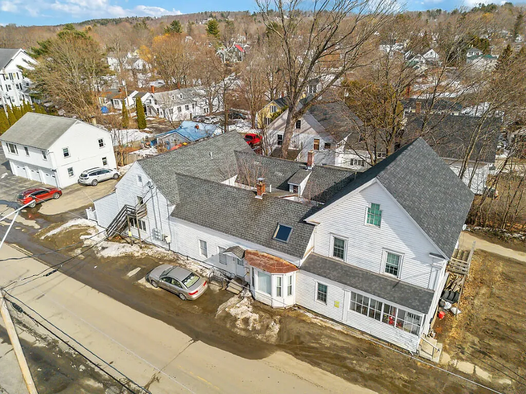 51 Bowdoin Street Winthrop ME 04364