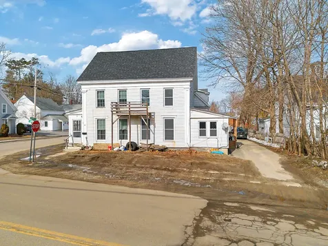 51 Bowdoin Street Winthrop ME 04364