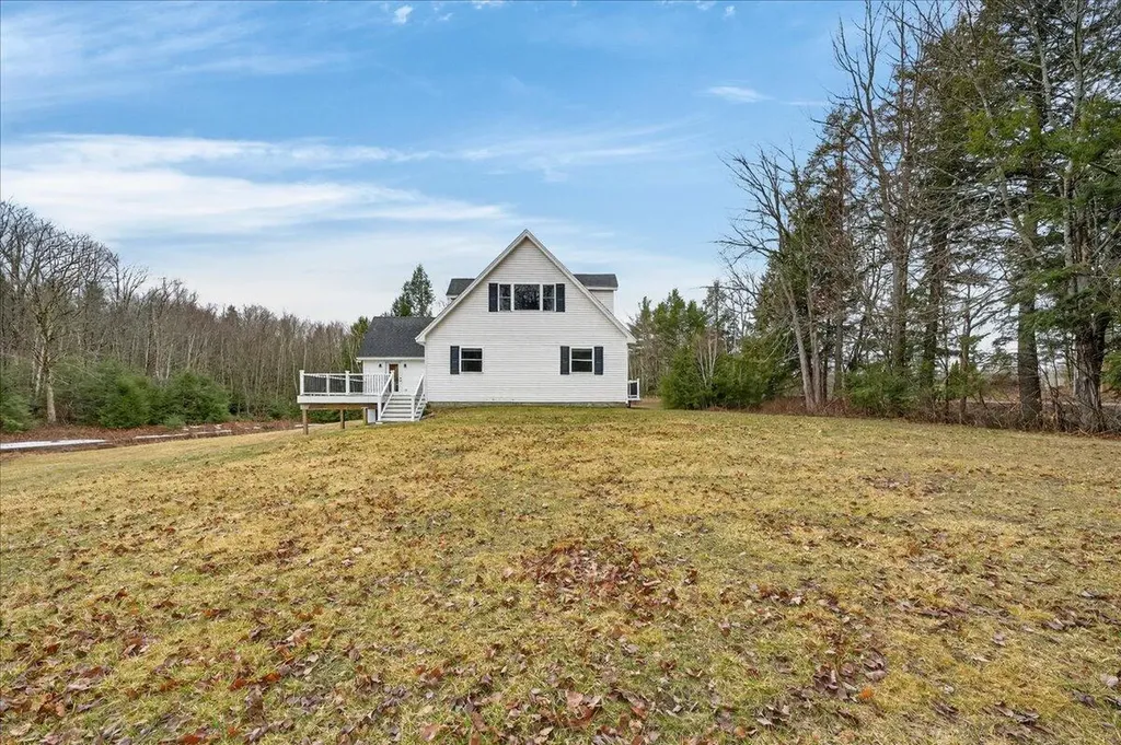171 Plummer Road Palermo ME 04354