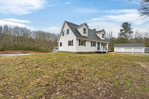 171 Plummer Road Palermo ME 04354