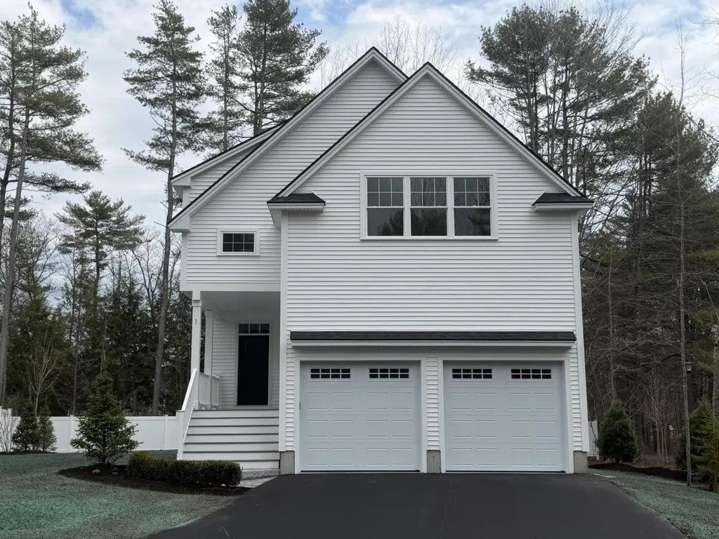 1 Cider Mill Lane Kennebunk ME 04043