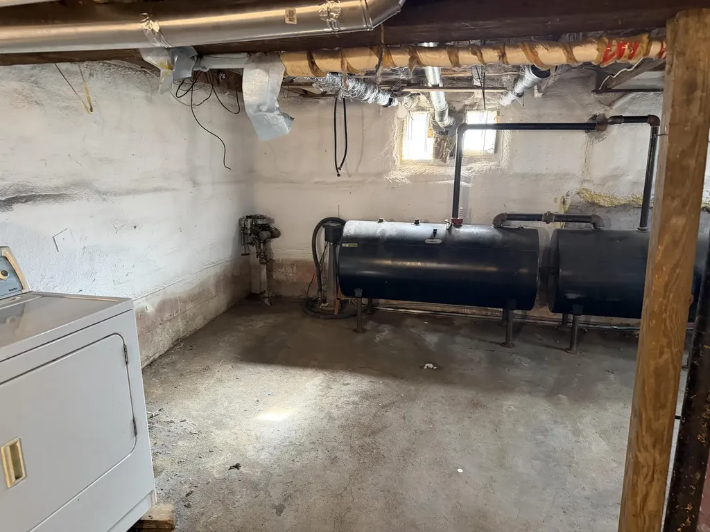12 Edgemont Avenue Waterville ME 04901