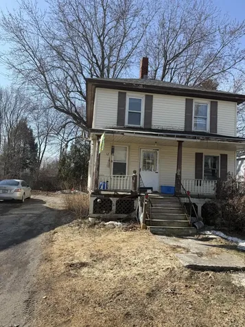 12 Edgemont Avenue Waterville ME 04901