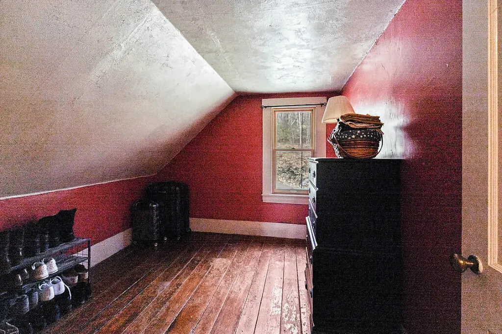 227 Warren Road Pittston ME 04345