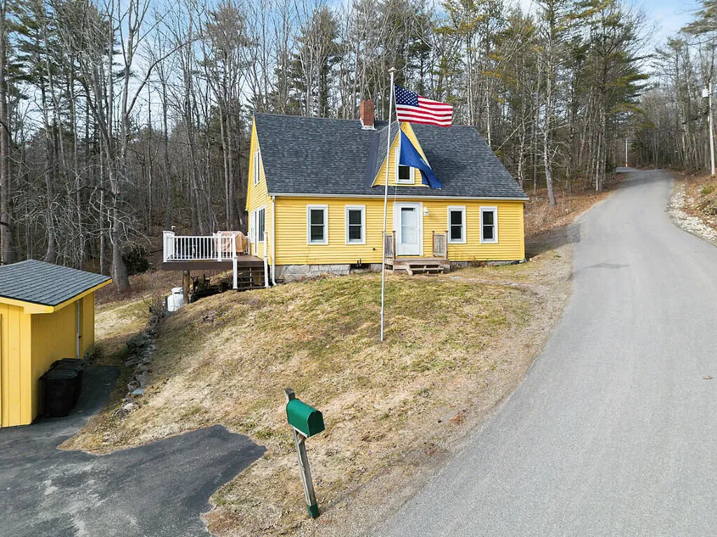 227 Warren Road Pittston ME 04345