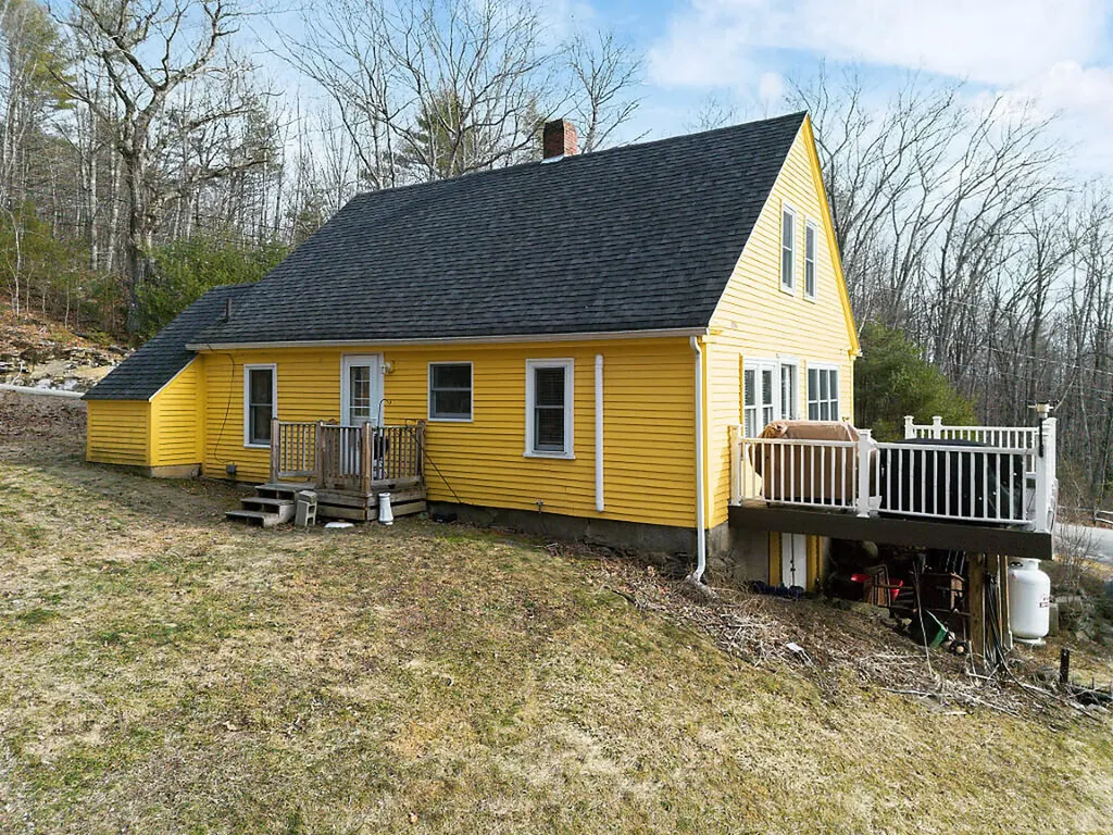 227 Warren Road Pittston ME 04345