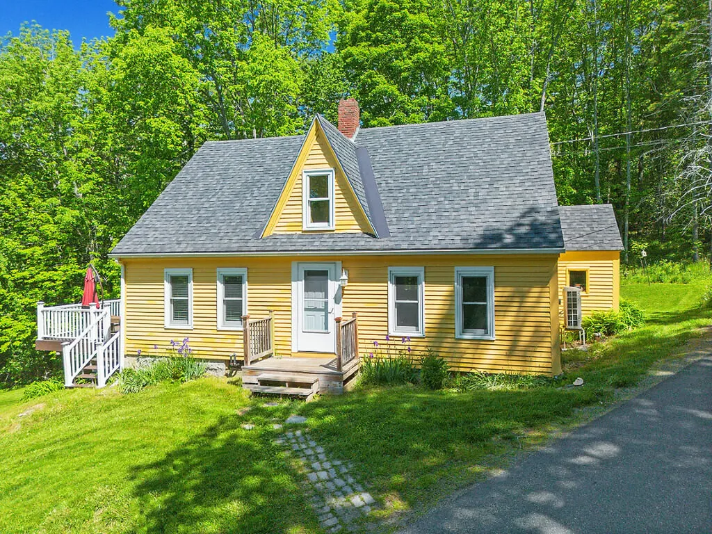 227 Warren Road Pittston ME 04345