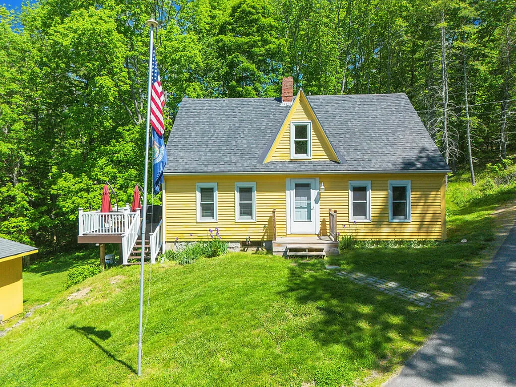 227 Warren Road Pittston ME 04345