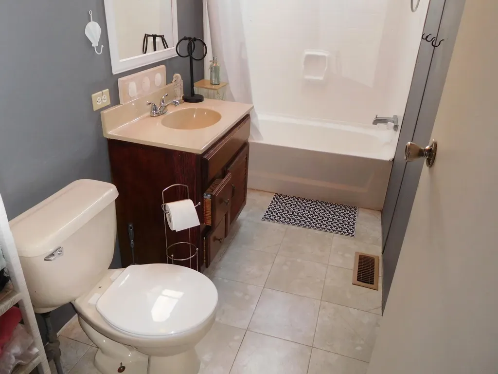 1038 Portland Road Saco ME 04072